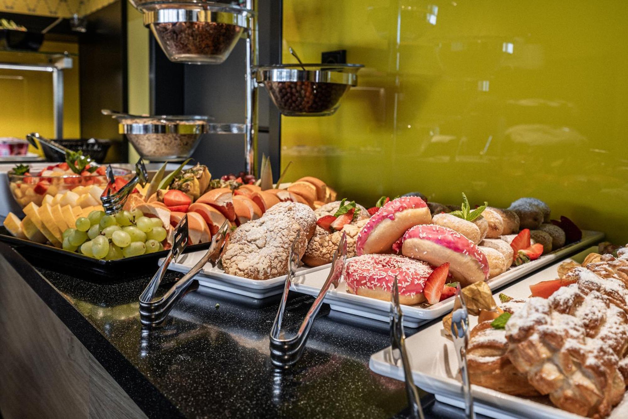 Ea Congress Hotel Aldis Hradec Kralove Ngoại thất bức ảnh